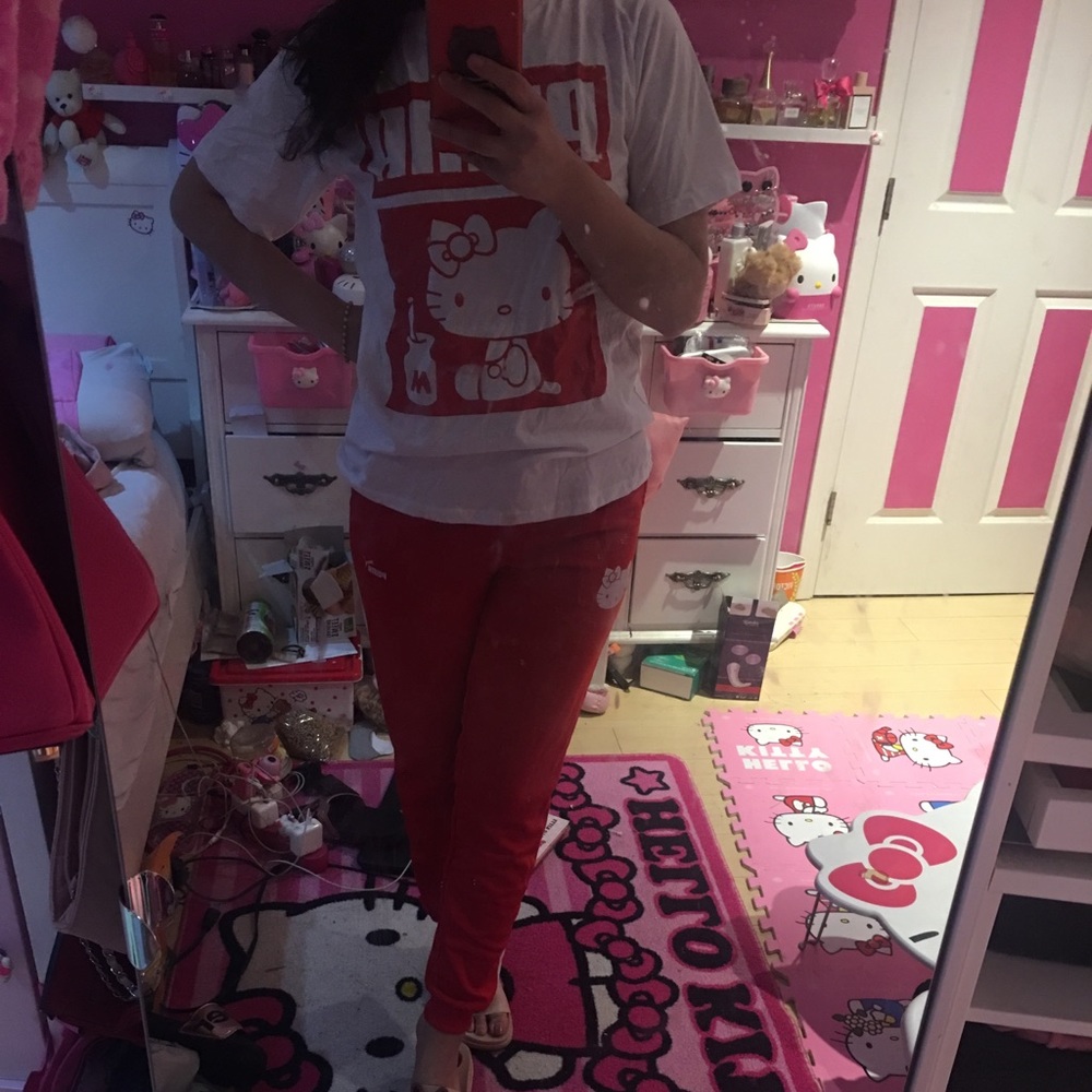 NWOT . sell top and pant together . no brand